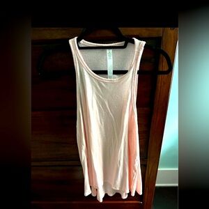 Lululemon tank/swing style size 6